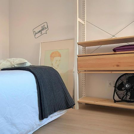 Lisbon, Renovated T2 Apartment Portas De Benfica Amadora Buitenkant foto