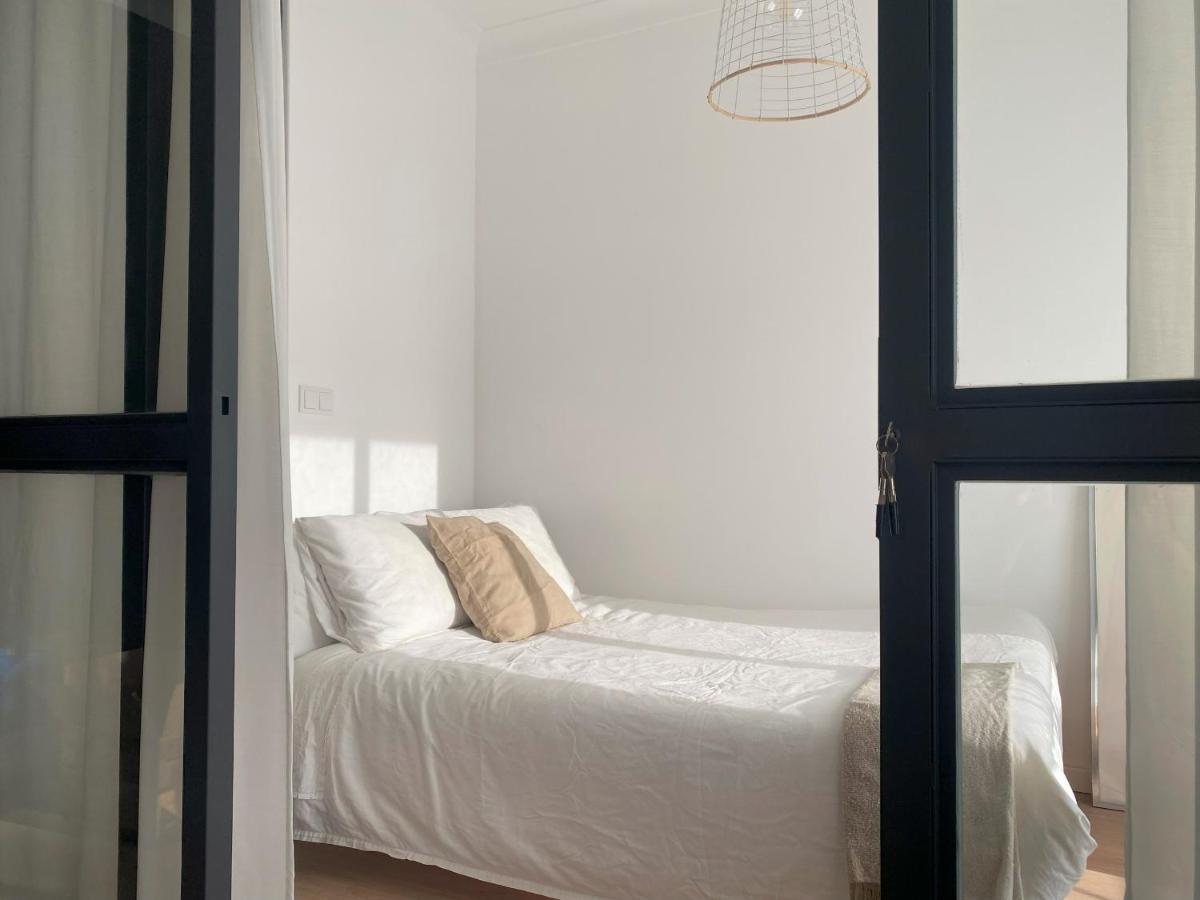 Lisbon, Renovated T2 Apartment Portas De Benfica Amadora Buitenkant foto