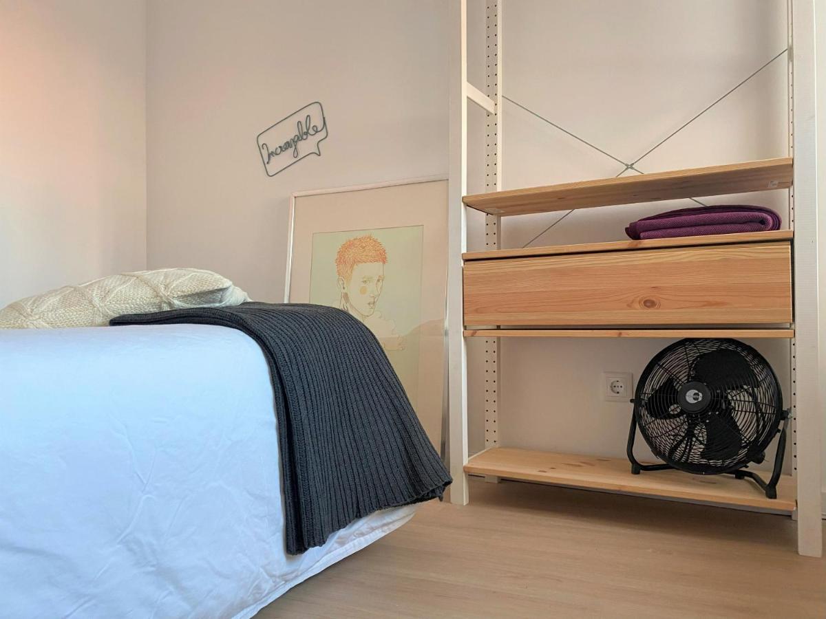 Lisbon, Renovated T2 Apartment Portas De Benfica Amadora Buitenkant foto