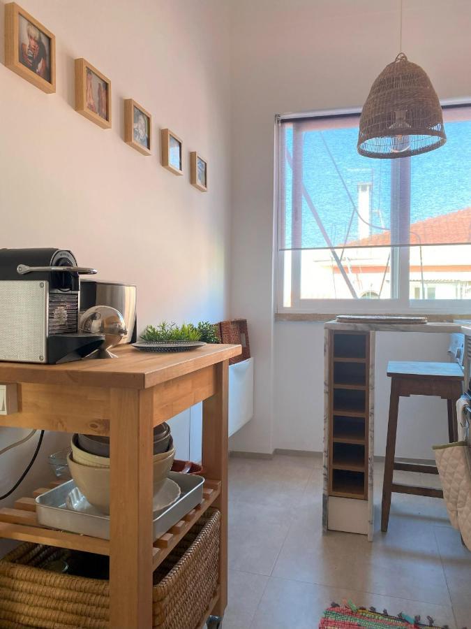 Lisbon, Renovated T2 Apartment Portas De Benfica Amadora Buitenkant foto