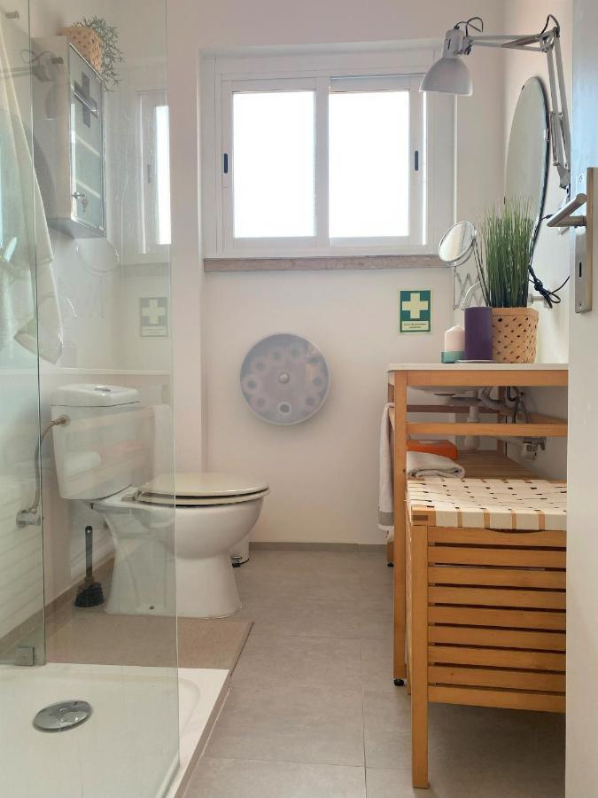 Lisbon, Renovated T2 Apartment Portas De Benfica Amadora Buitenkant foto